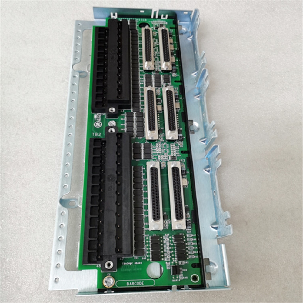 وحدة التحكم GE HESG324442R0112 216BVC62